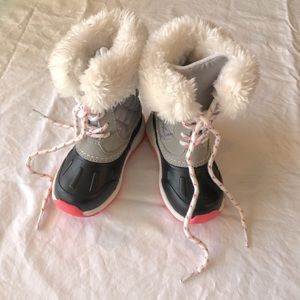 Carter’s snow boots. Worn one time.